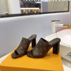 Louis Vuitton Slippers